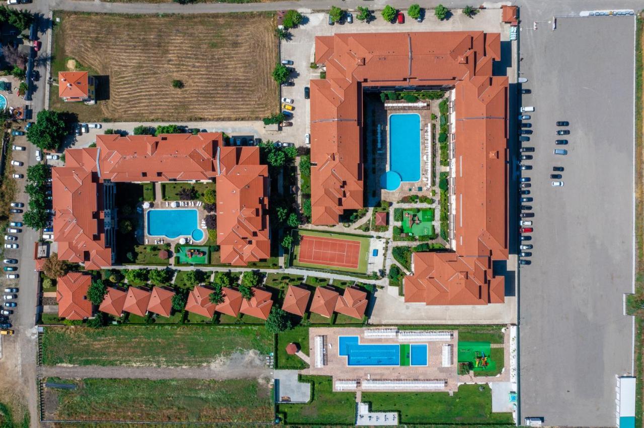 Apartcomplex Chateau Aheloi Exterior foto