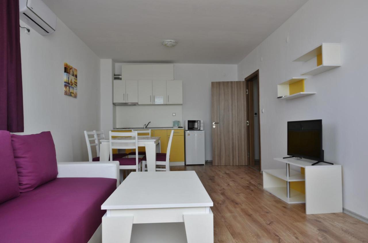 Apartcomplex Chateau Aheloi Exterior foto