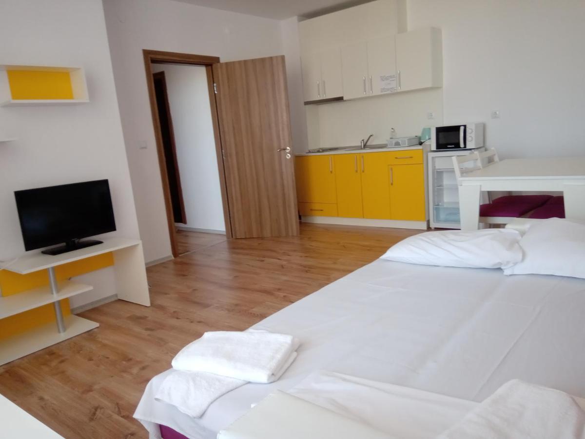 Apartcomplex Chateau Aheloi Exterior foto