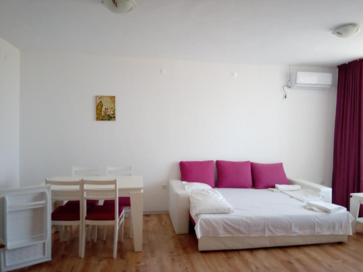 Apartcomplex Chateau Aheloi Exterior foto