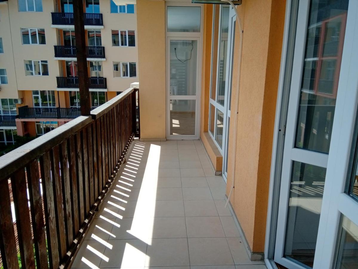 Apartcomplex Chateau Aheloi Exterior foto