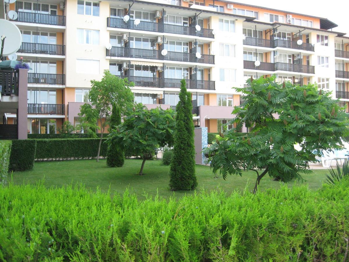 Apartcomplex Chateau Aheloi Exterior foto