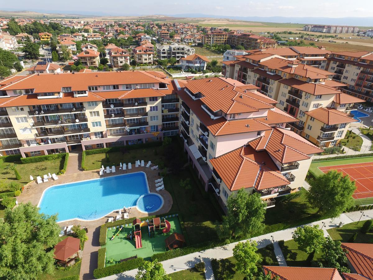 Apartcomplex Chateau Aheloi Exterior foto