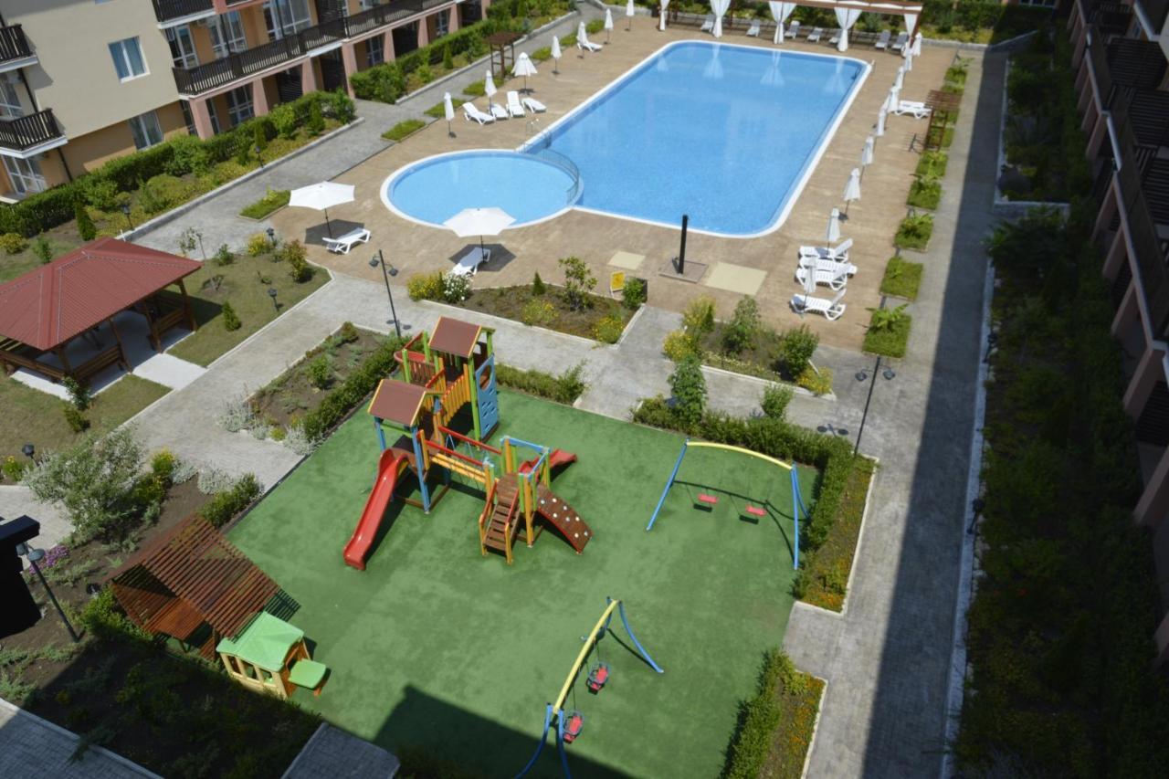 Apartcomplex Chateau Aheloi Exterior foto